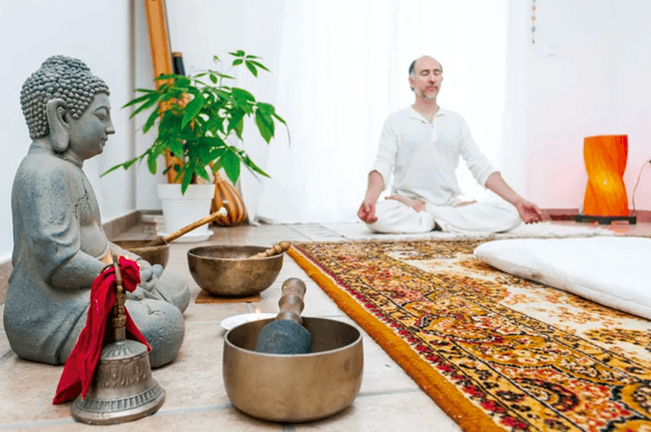 Ayurvedic detox treatment during a personalized wellness holiday in Alicante